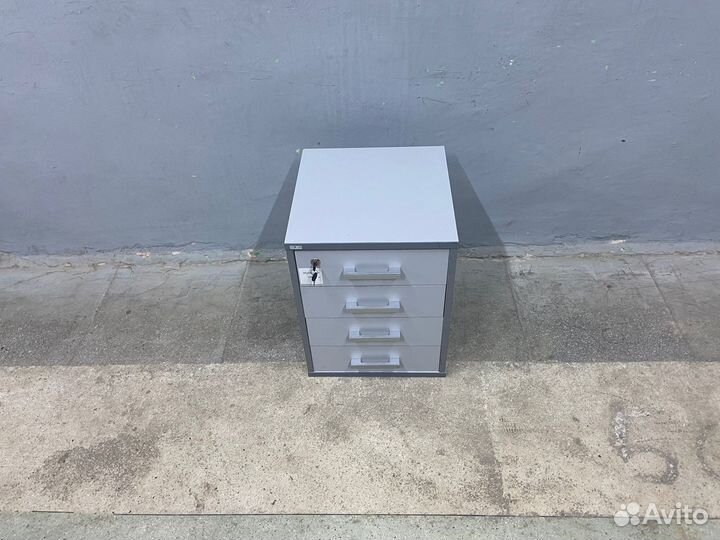 Тумба выкатная