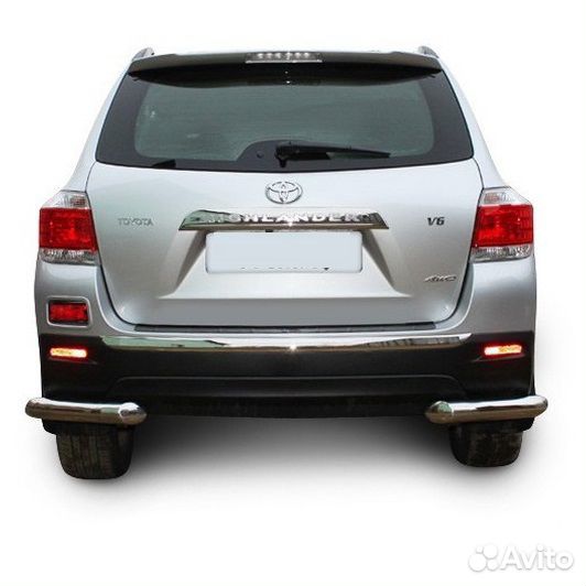 Защита заднего бампера Toyota highlander (2010)