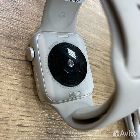 Смарт-часы Apple Watch SE 2023 A2723