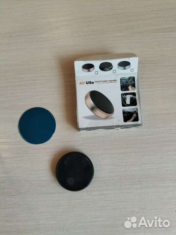 Магнитный держатель для телефона