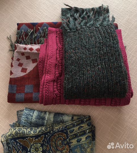 Вещи пакетом (шарфы, юбка и др.)