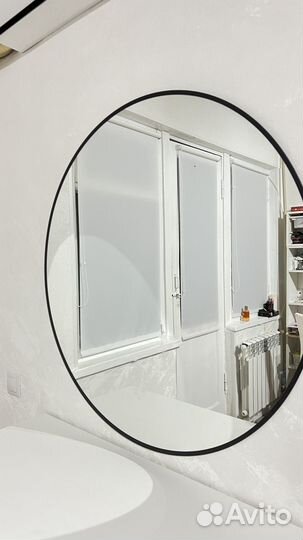 Зеркало и консоль туалетный столик