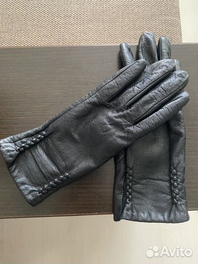 Перчатки женские кожаные