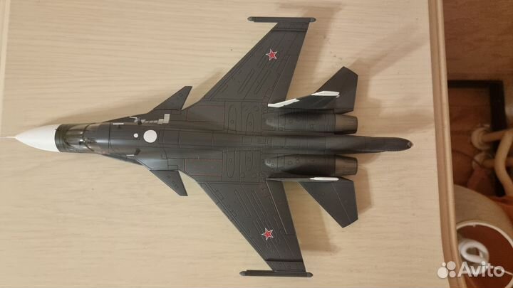 Модель самолета Су-34. Металл