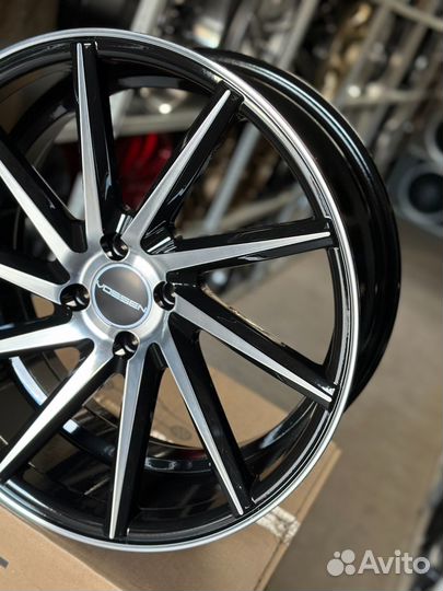 Диски Vossen CVT r18 8j ET+35 4*100