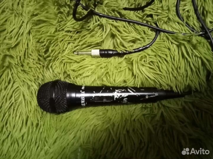 Микрофон вокальный