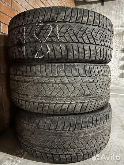Pirelli Scorpion 255/40 R21 58
