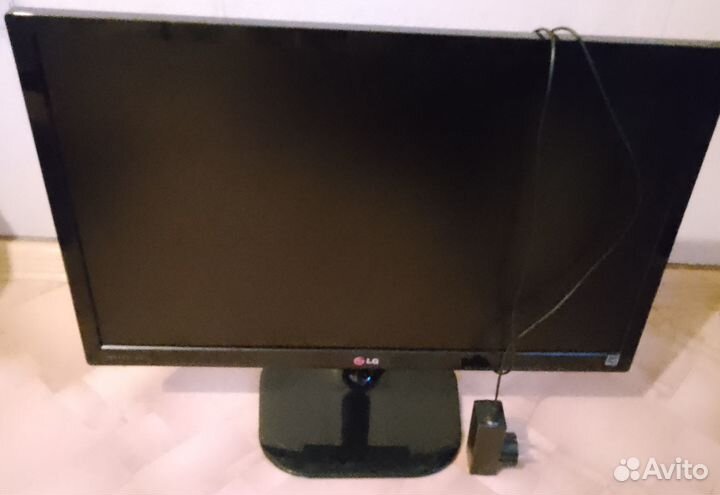 Монитор для компьютера LG 24 дюйма