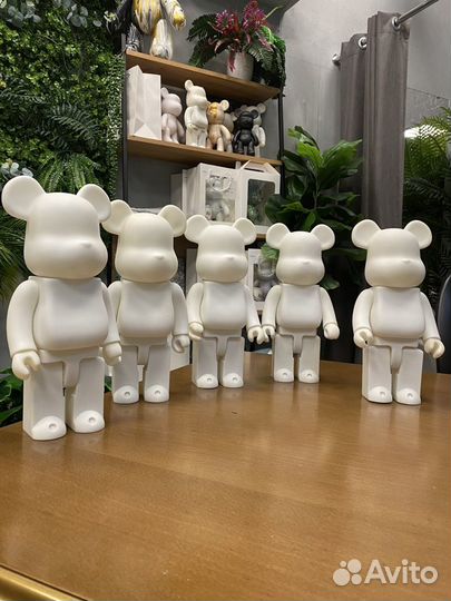 Виниловые мишки Bearbrick Bosho