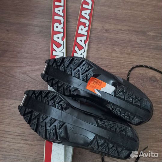 Коньки, лыжи