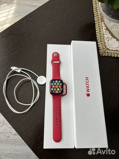 Часы apple watch 7 45 mm red