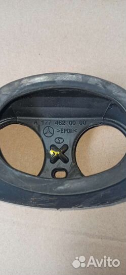 Уплотнительная манжета Мерседес AMG CLA35 4 matic