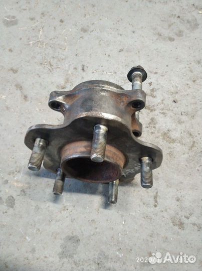 Ступица задняя Nissan X-Trail T31