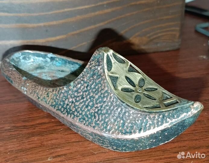 Пепельница туфелька