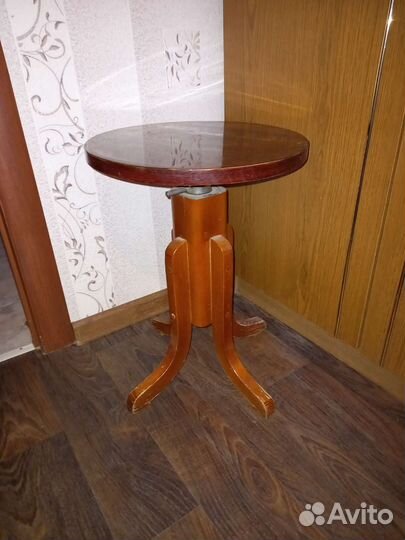 Стул для пианино