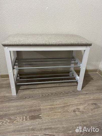 Вешалка в прихожую с обувницей настенная