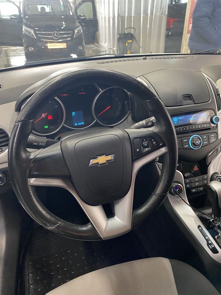Chevrolet Cruze: фото владельца
