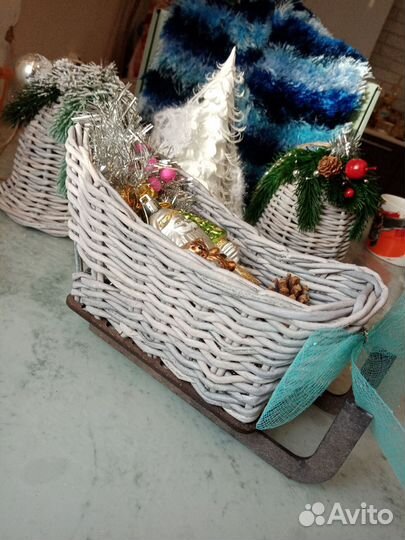 Плетеные колокольчики и сани