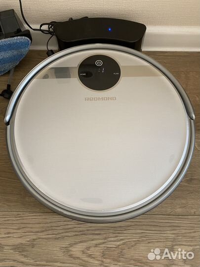 Робот пылесос redmond rv r500