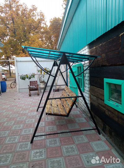 Изготовление садовых качелей, лавок
