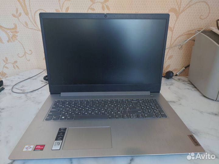 Ноутбук lenovo IP 3 17ADA05