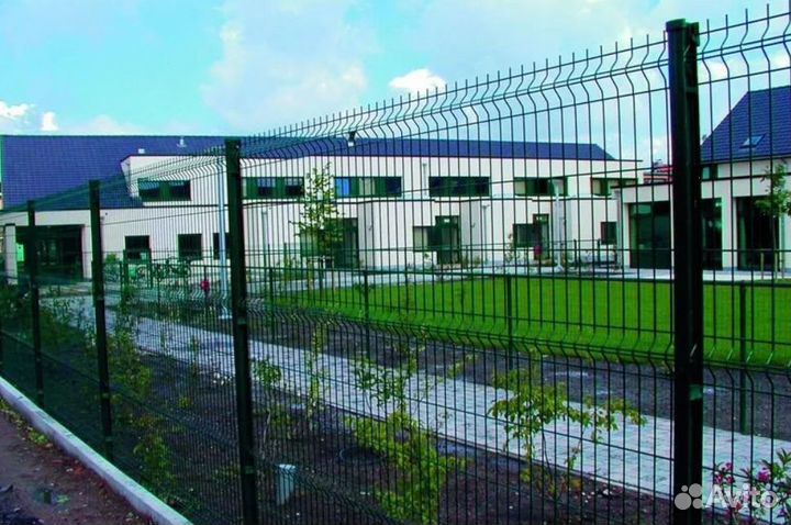 Забор из 3D сетки для дома под ключ