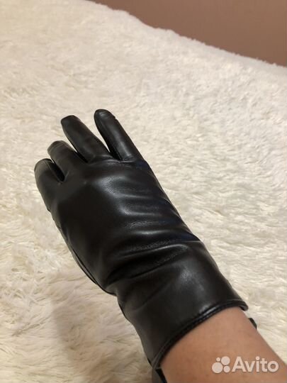 Перчатки женские кожаные новые