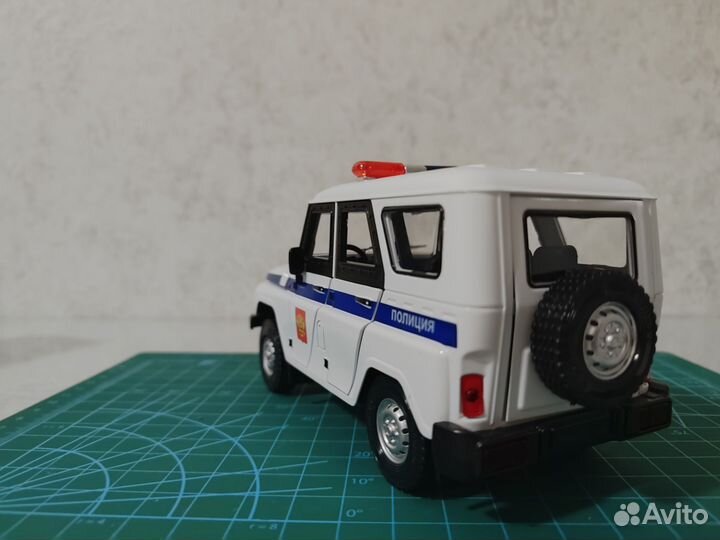 Модель автомобиля 1 24 УАЗ, машинка,Хантер