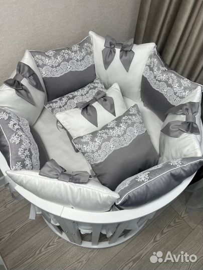 Комплект в круглую кроватку Just Happy