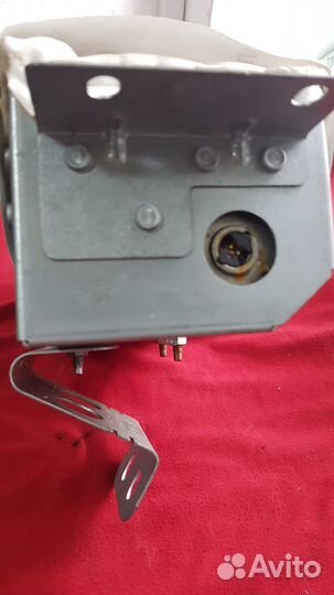 Подушка в торпедо Форд c-мах