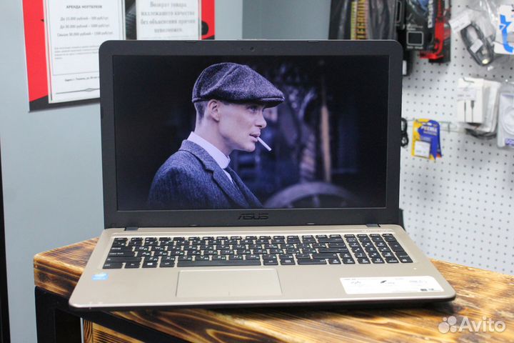 Ноутбук Asus SSD FullHD Core i3