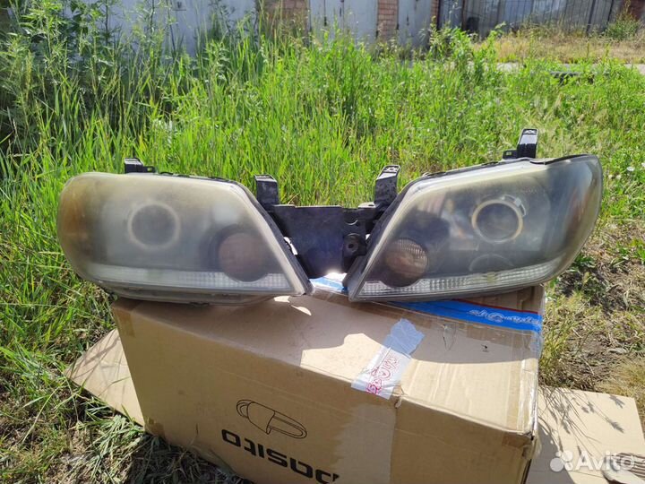 Фары фара Mitsubishi Outlander cu