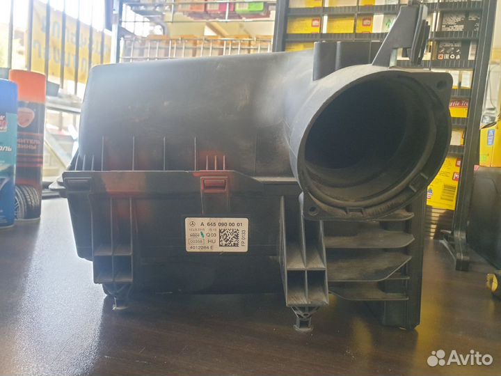 Корпус воздушного фильтра Mercedes A 645 090 00 01