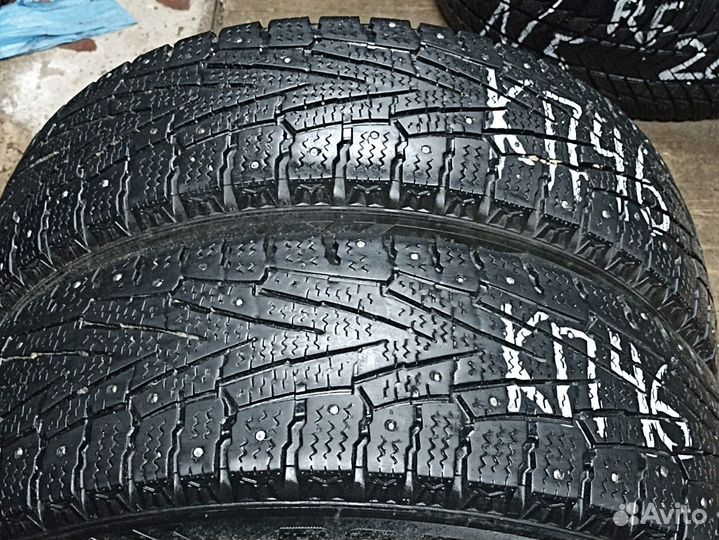 Roadstone Winguard WinSpike SUV 215/70 R16C 108T