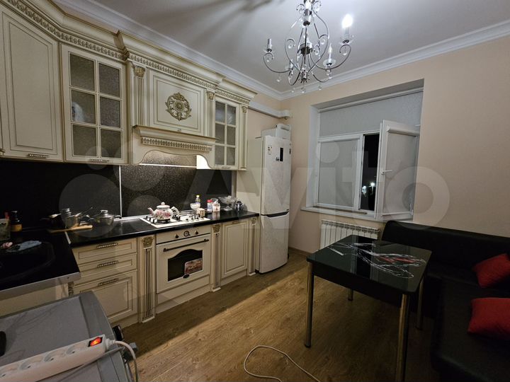 2-к. квартира, 65 м², 2/4 эт.