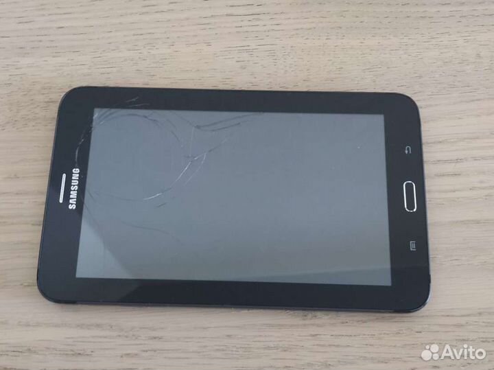Планшет Samsung Galaxy Tab 3 7.0 Lite SM-T111