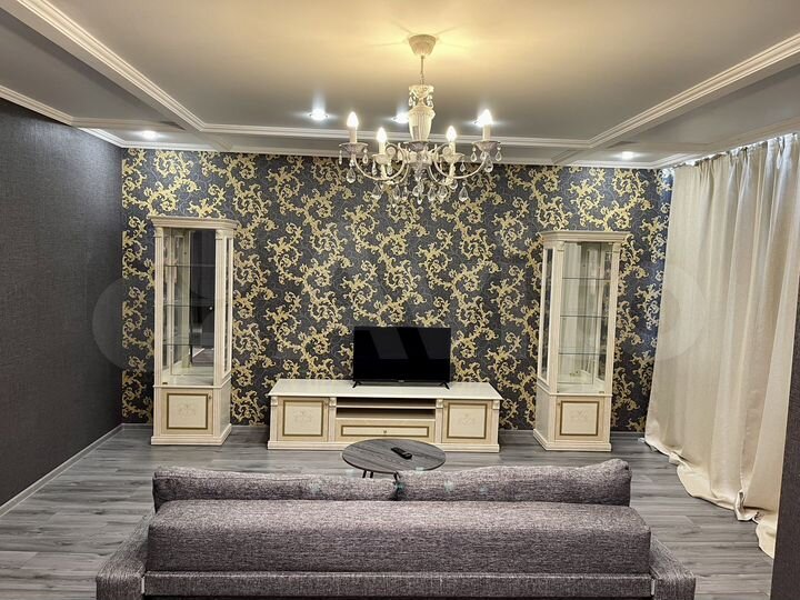 3-к. квартира, 106 м², 3/5 эт.