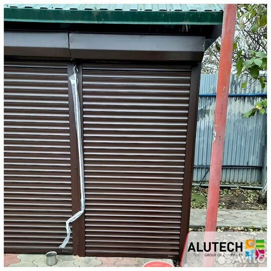 Рольставни на двери