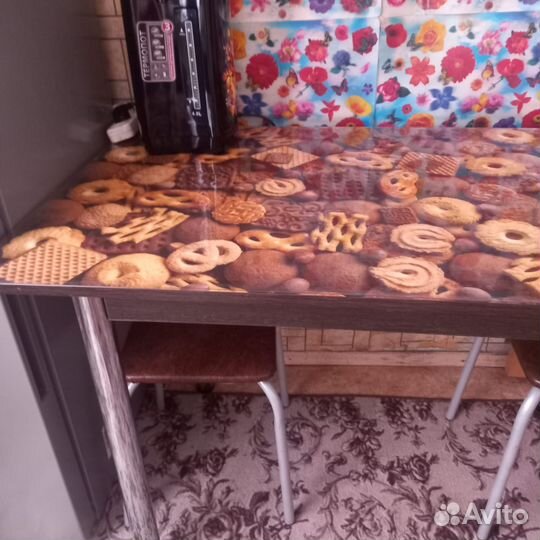 Кухонный стол бу