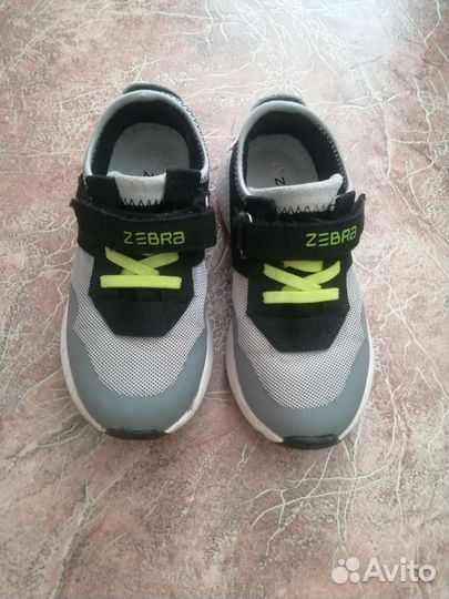 Кроссовки детские