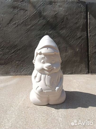 Гном из гипса