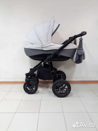 Коляска Adamex Pajero 2 в 1 (3 в 1)