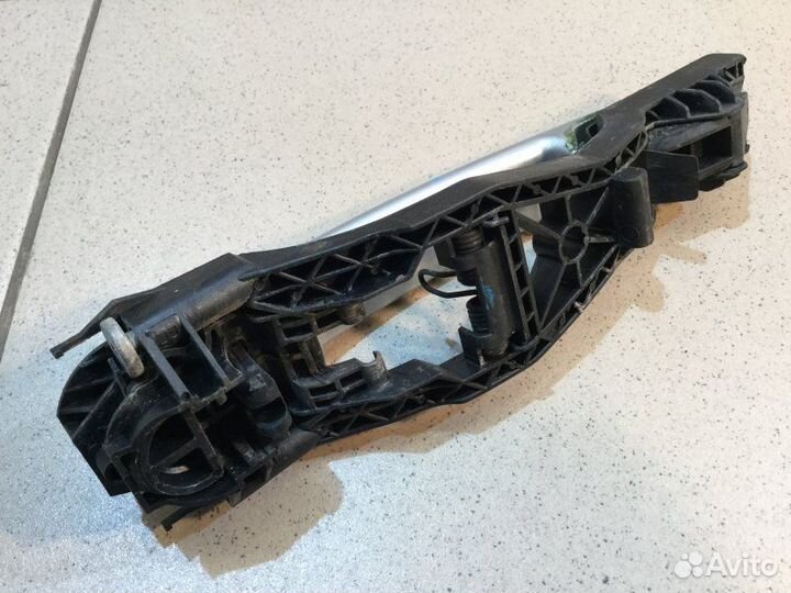 Ручка двери наружная передняя правая Skoda Octavia