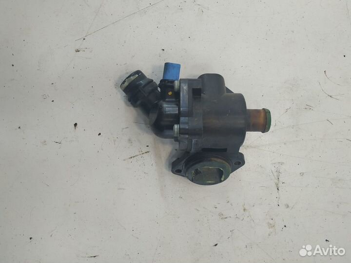 Audi A4 B6 B7 термостат 06B121111G