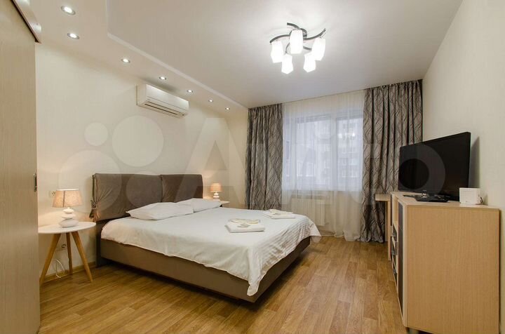 2-к. квартира, 65 м², 4/9 эт.