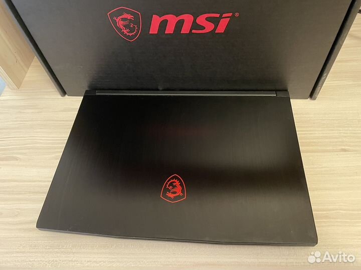 Ноутбук MSI GF63 Thin