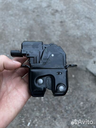 Замок багажника granta гранта