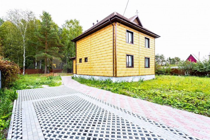 Дом 145 м² на участке 13,3 сот.