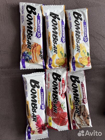 Спортивные батончики Bombbar протеиновые