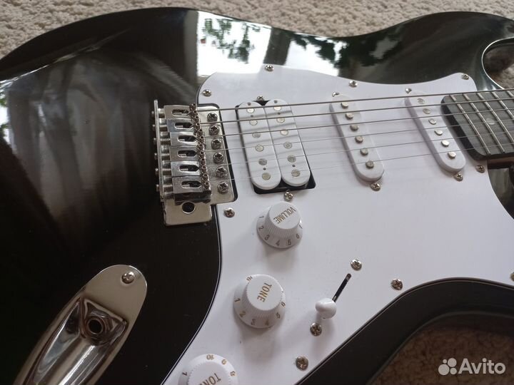 Электрогитара Rocket ST-2